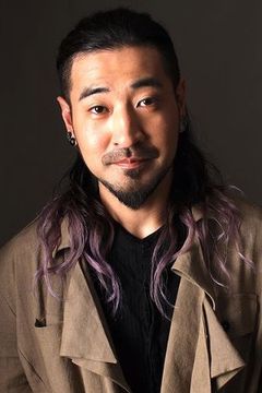 Ryota Takeuchi interpreta Toguro