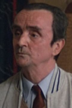 Alfredo Adami interpreta Priest