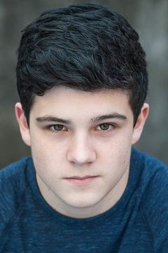 Will Kindrachuk interpreta Christopher Vidler