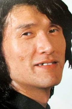 Kazuyuki Sogabe interpreta Tôma (voice)
