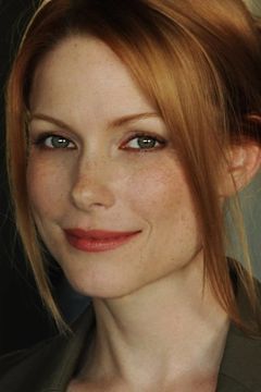 Dawn Cody interpreta Betty Jean