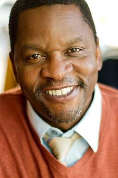Michael Edward Thomas interpreta Man at Fire