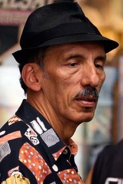 Jorge Herrera interpreta Crustancio