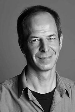 Jean-Yves Roan interpreta Doctor