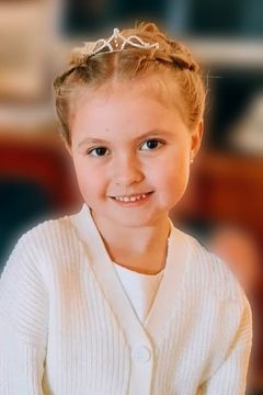 Adéla Hesová interpreta Clara