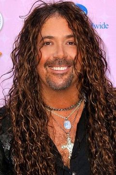 Jess Harnell interpreta Additional Voices (voice) (uncredited)