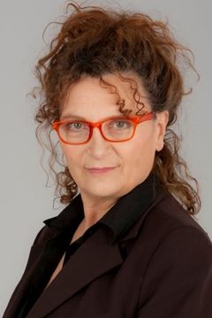Dora Romano interpreta Filomena De Ruggeri
