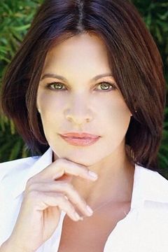 Laura Bayonas interpreta Additional Voices (voice)