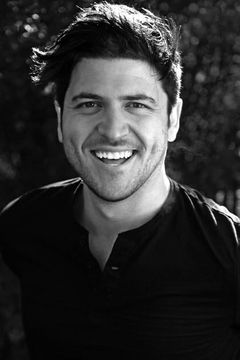 Olan Rogers interpreta Walt Disney