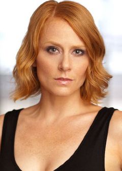 Katie Bergin interpreta Sonja
