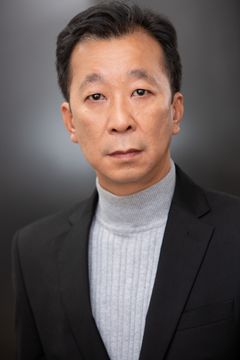 Ho-Kwan Tse interpreta Huan