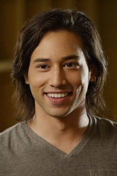 Jesse Rath interpreta Querl'Brainy' Dox / Brainiac-5