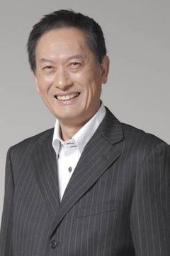 Hajime Tanimoto interpreta Takabe's superior
