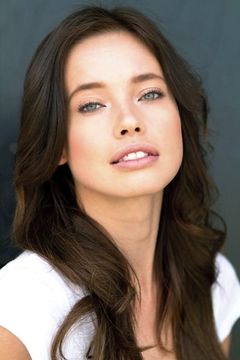 Stephanie Corneliussen interpreta Joanna Wellick