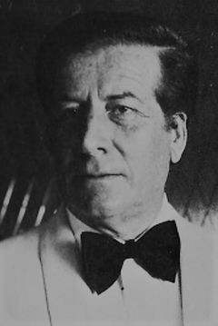 Adriano Domínguez interpreta Monk