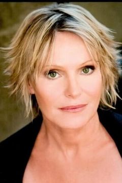 Susan Hogan interpreta Cathy