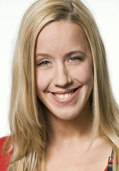 Katharina Kaali interpreta Diana Schneider