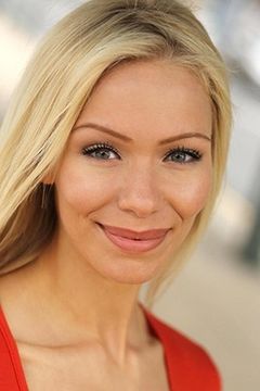 Gillian Parkhouse interpreta Fine Feather Dancer