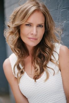 Erin Connor interpreta Jenny Bartlett