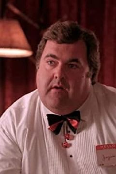 Walter Olkewicz interpreta Jacques Renault