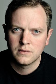 Miles Jupp interpreta Policeman