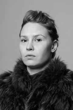 Seidi Haarla interpreta Laura