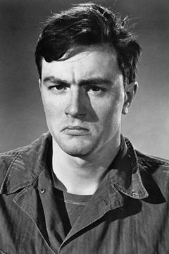 Colin Maitland interpreta Charlie Sedgewick