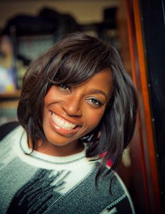 Charity Jordan interpreta Viola Lee Jackson