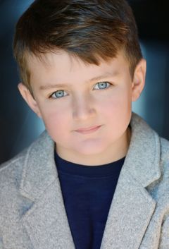 Aaron Walsh interpreta Young Andrew 5yrs Old (uncredited)