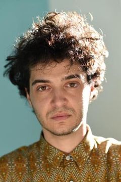 Michele Degirolamo interpreta Jerry da giovane