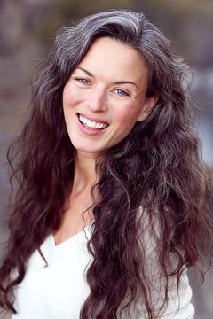 May Lindstrom interpreta Sexy Pregnant TV Star