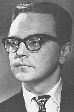 Ernst Romanov interpreta The Polar Explorer (uncredited)