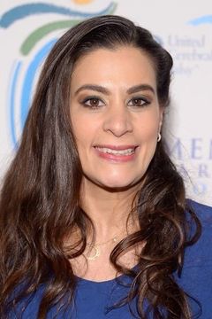 Maysoon Zayid interpreta Nadira