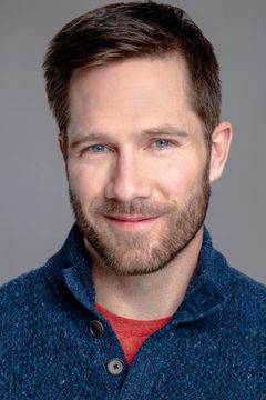Luke Macfarlane interpreta Nicholas Derr