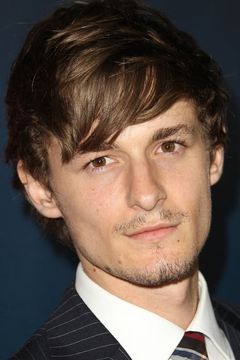 Giles Matthey interpreta Jordan Reed