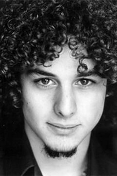 Marco Battelli interpreta Lillo