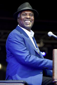 Booker T. Jones interpreta The Speedway