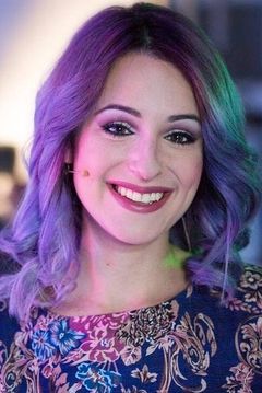 Shanti Winiger interpreta Gaymer Cosplayer
