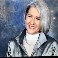Theresa Tova interpreta Tova