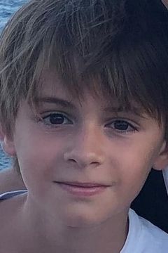 Charles Albiol interpreta Enfant homme cambriolé