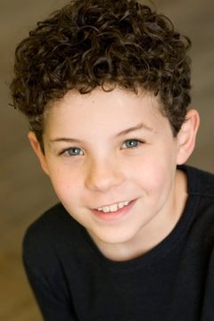Jadon Sand interpreta Additional Voices (voice)
