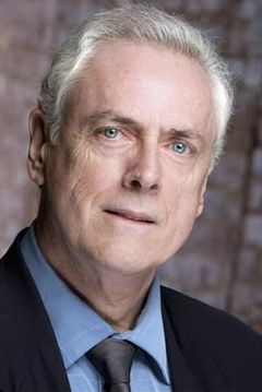 Angus Hepburn interpreta Judge Gessell