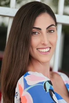 Brittany Pena interpreta Mother