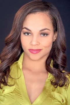 Natascha Hopkins interpreta Vixen