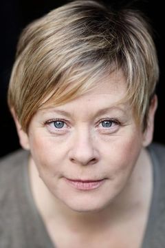 Jane Hazlegrove interpreta Abusive Bystander