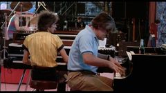 Ian Stewart interpreta Mr Bulloch
