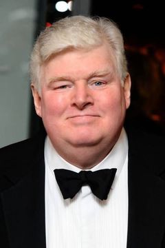 Kenny Ireland interpreta Skipper