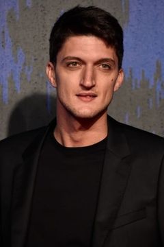 Andrea Lattanzi interpreta Emanuele