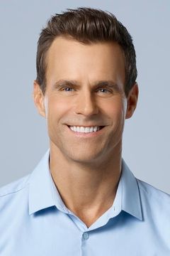 Cameron Mathison interpreta Mike Kingston