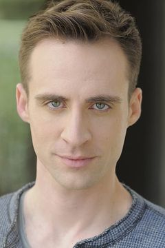 Matthew Zuk interpreta Krampus Guest